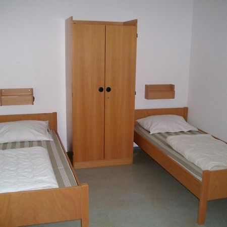 Jugendherberge Karlsruhe Esterno foto